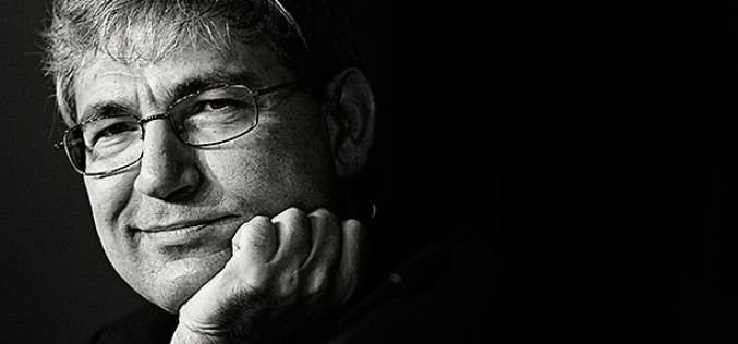 Orhan Pamuk laureatem Erdal Öz Literary Prize