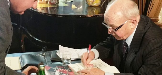 Uwaga: premiera! Teatr na scenie polityki 1944-1969