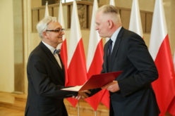 Profesor Bogusław Śliwerski otrzymał nagrodę Prezesa Rady Ministrów