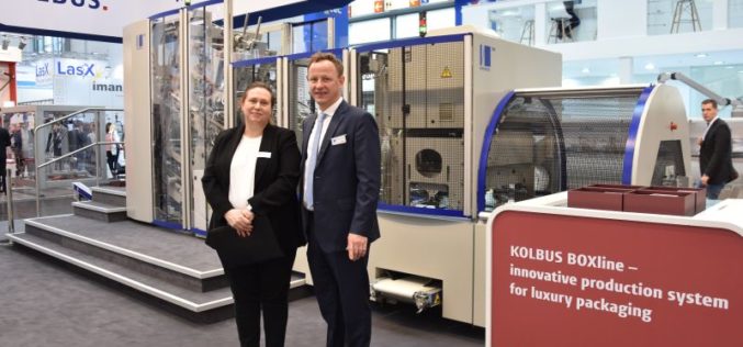 Kolbus podsumowuje targi Interpack 2017: rosnące zainteresowanie rozwiązaniami do produkcji opakowań luksusowych