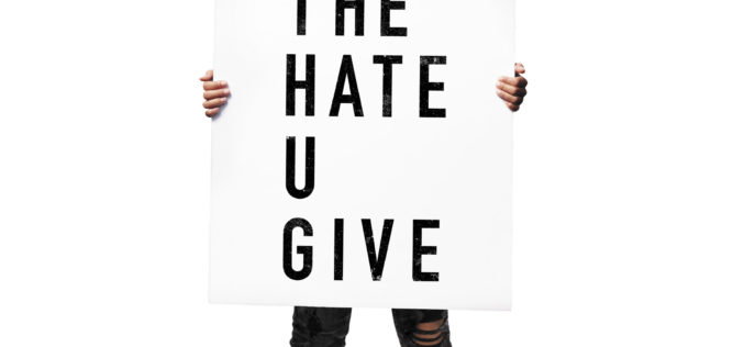 “Nienawiść, którą dajesz” – filmowe wydanie bestsellera już w księgarniach!