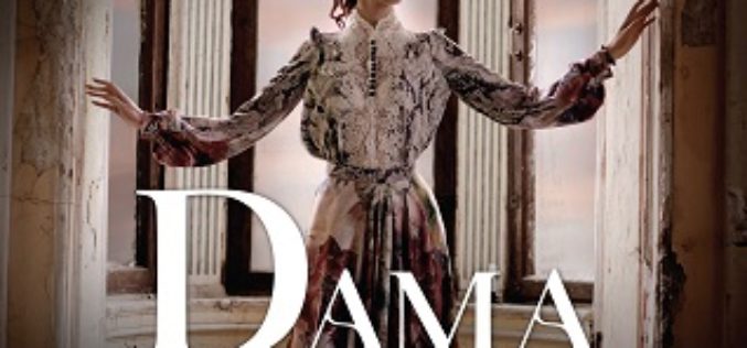 „Dama z woalką”: najnowsza powieść Pauliny Kuzawińskiej