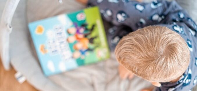 Akcja zbiórki funduszy na książki dla dzieci z Ukrainy wzbudza zainteresowanie świata