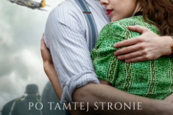 “Po tamtej stronie chmur” T. Betchera – przepiękna powieść z historią w tle