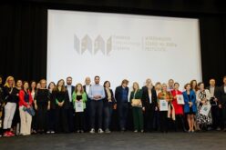 O supermocy książek i znaczeniu czytania podczas wieczoru przyjaciół Fundacji Powszechnego Czytania