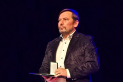 Dawid Jung nagrodzony Medalem Królewskim