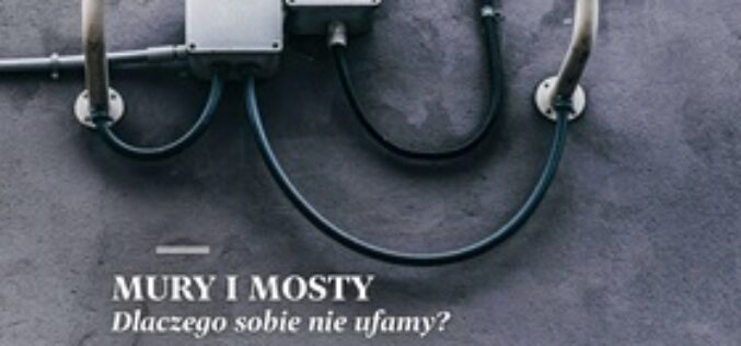 Październikowy miesięcznik „W drodze”