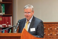 Pisarze i naukowcy z 16 państw wygłosili referaty na I Międzynarodowej Konferencji Aforystycznej – MAGNUM IN PARVO