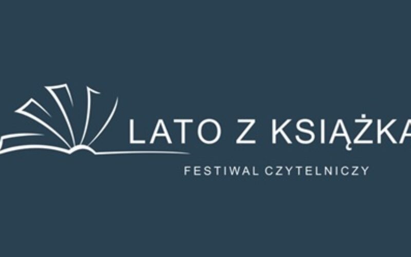 Lato z książką w Łebie
