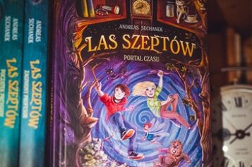 Andreas Suchanek, „Portal czasu’’, tom 3 serii Las szeptów